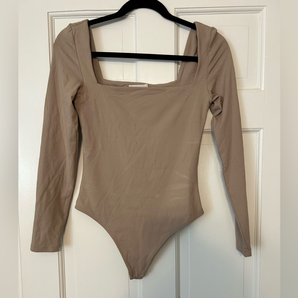 Babaton Beige Square Neck Long Sleeve Bodysuit